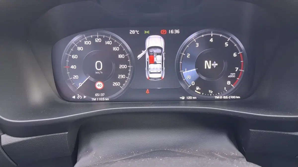 Volvo XC40 usata a Monza e Brianza (6)