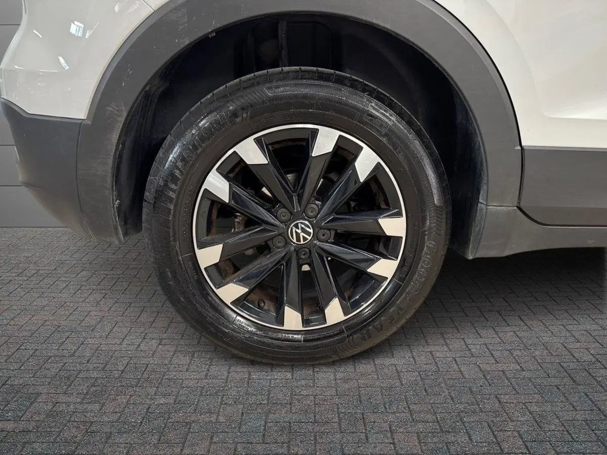 Volkswagen T-Cross usata a Prato (4)