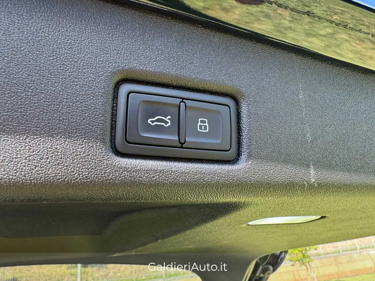 Audi Q5 usata a Salerno (8)