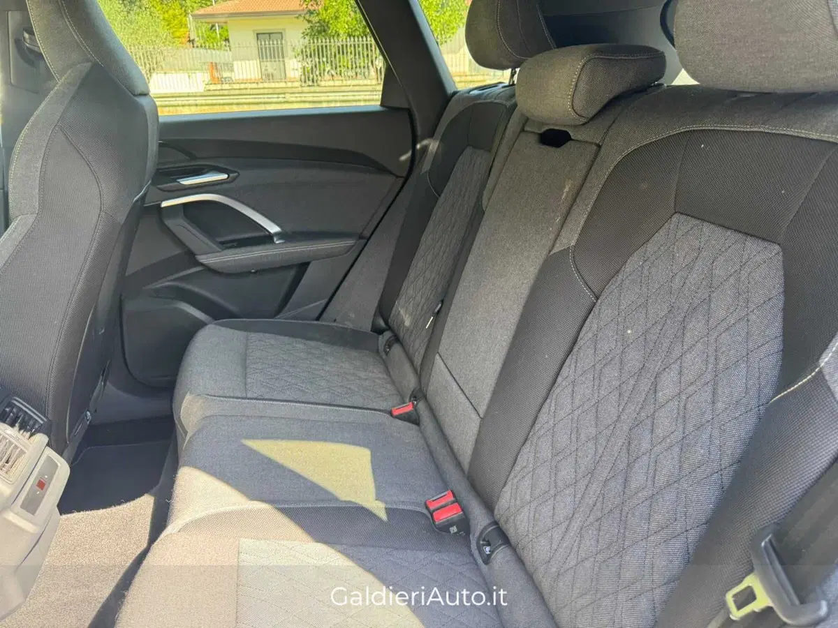 Audi Q5 usata a Salerno (6)