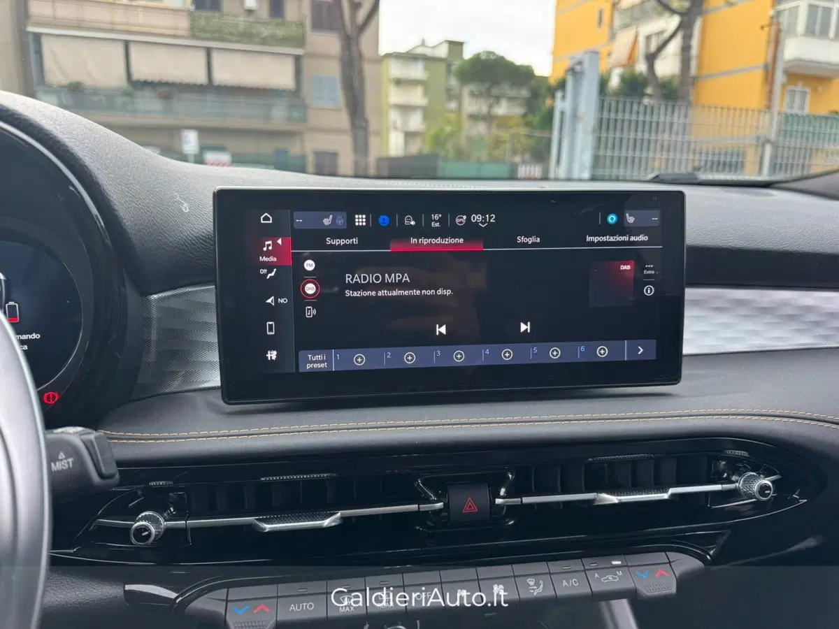 Alfa Romeo Tonale usata a Salerno (5)