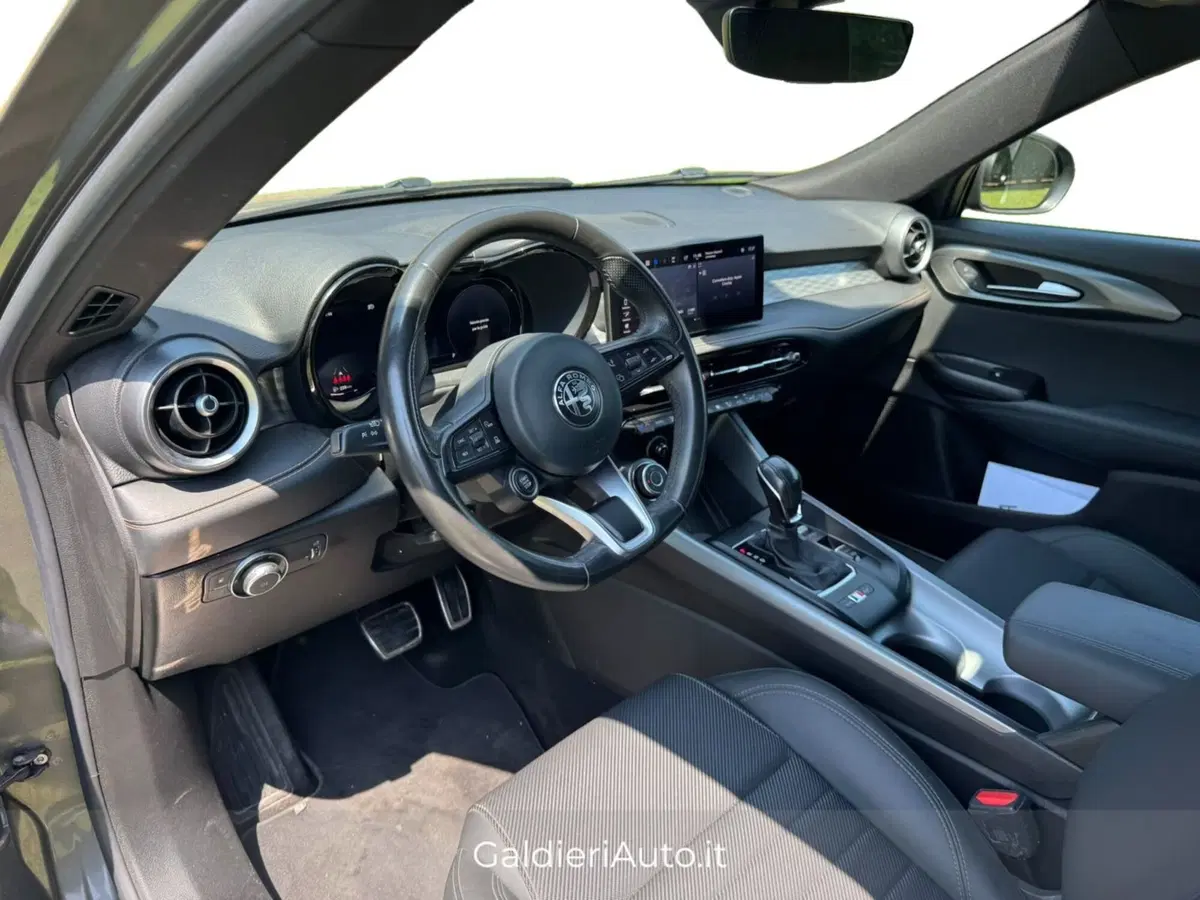 Alfa Romeo Tonale usata a Salerno (6)