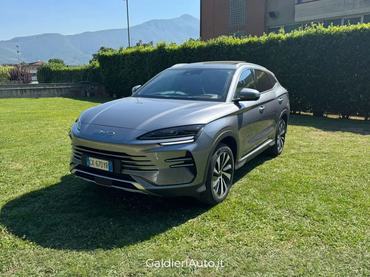 Byd Seal U DM-i usata a Salerno (3)