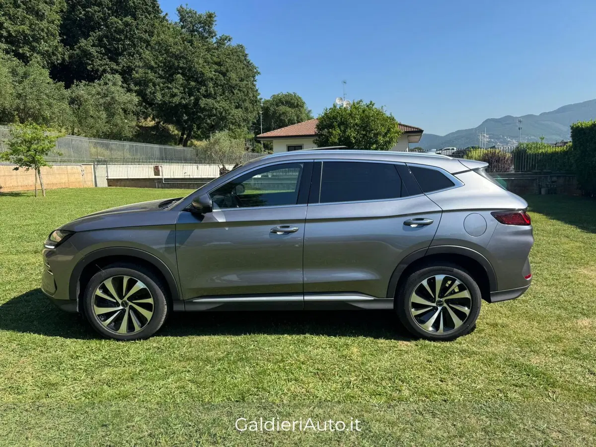 Byd Seal U DM-i usata a Salerno (4)
