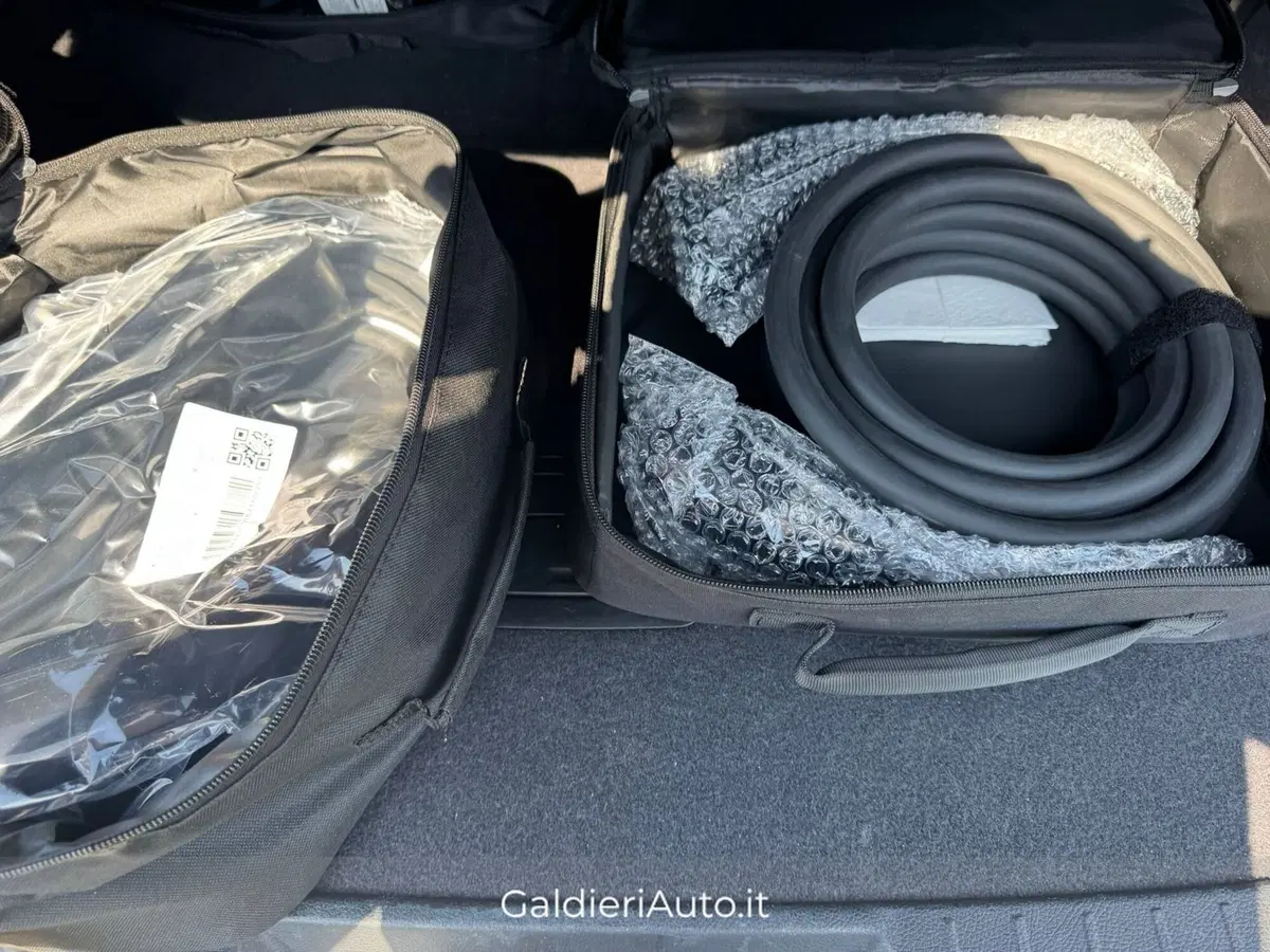 Byd Seal U DM-i usata a Salerno (7)