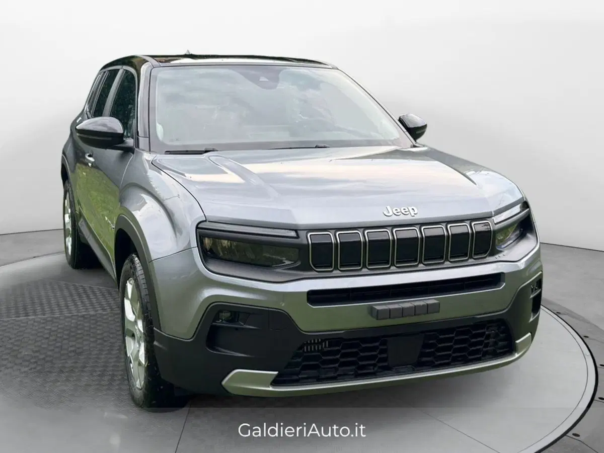 Jeep Avenger nuova a Salerno (2)