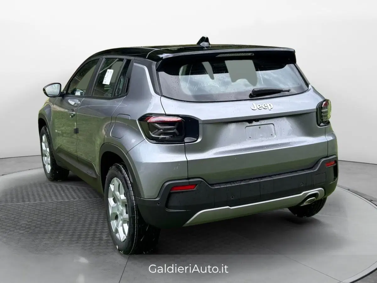 Jeep Avenger nuova a Salerno (3)