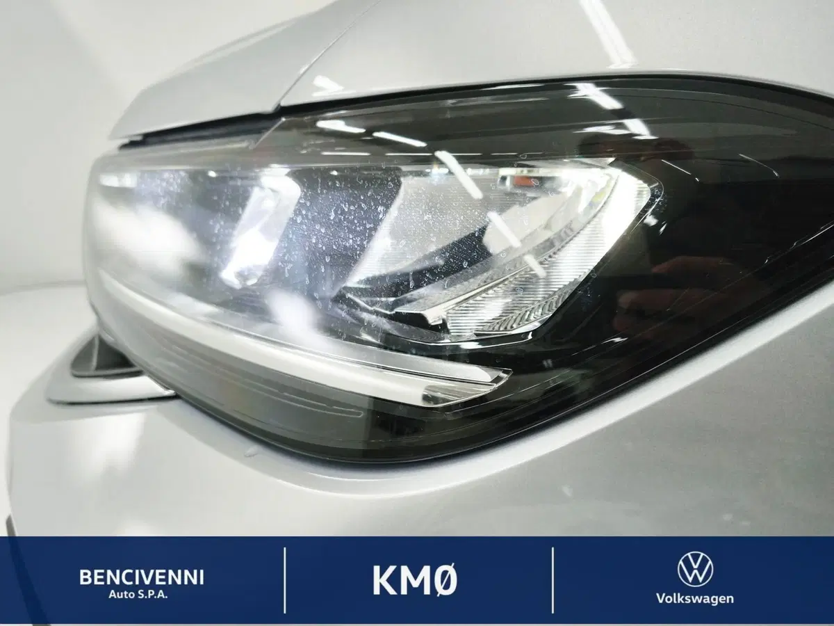 Volkswagen T-Cross nuova a Catanzaro (9)