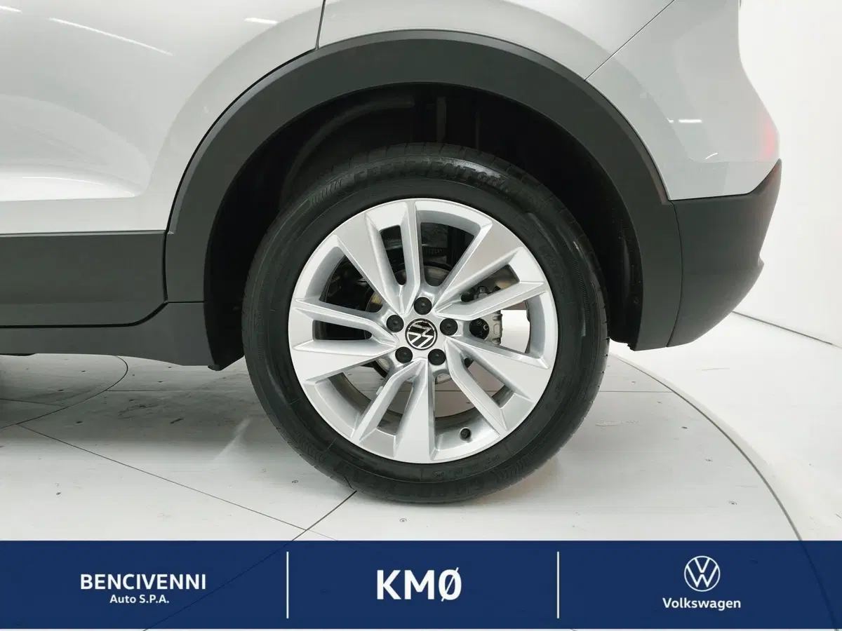 Volkswagen T-Cross nuova a Catanzaro (10)