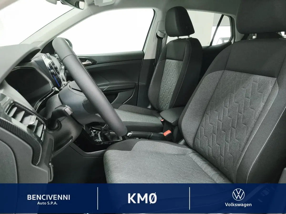 Volkswagen T-Cross nuova a Catanzaro (11)