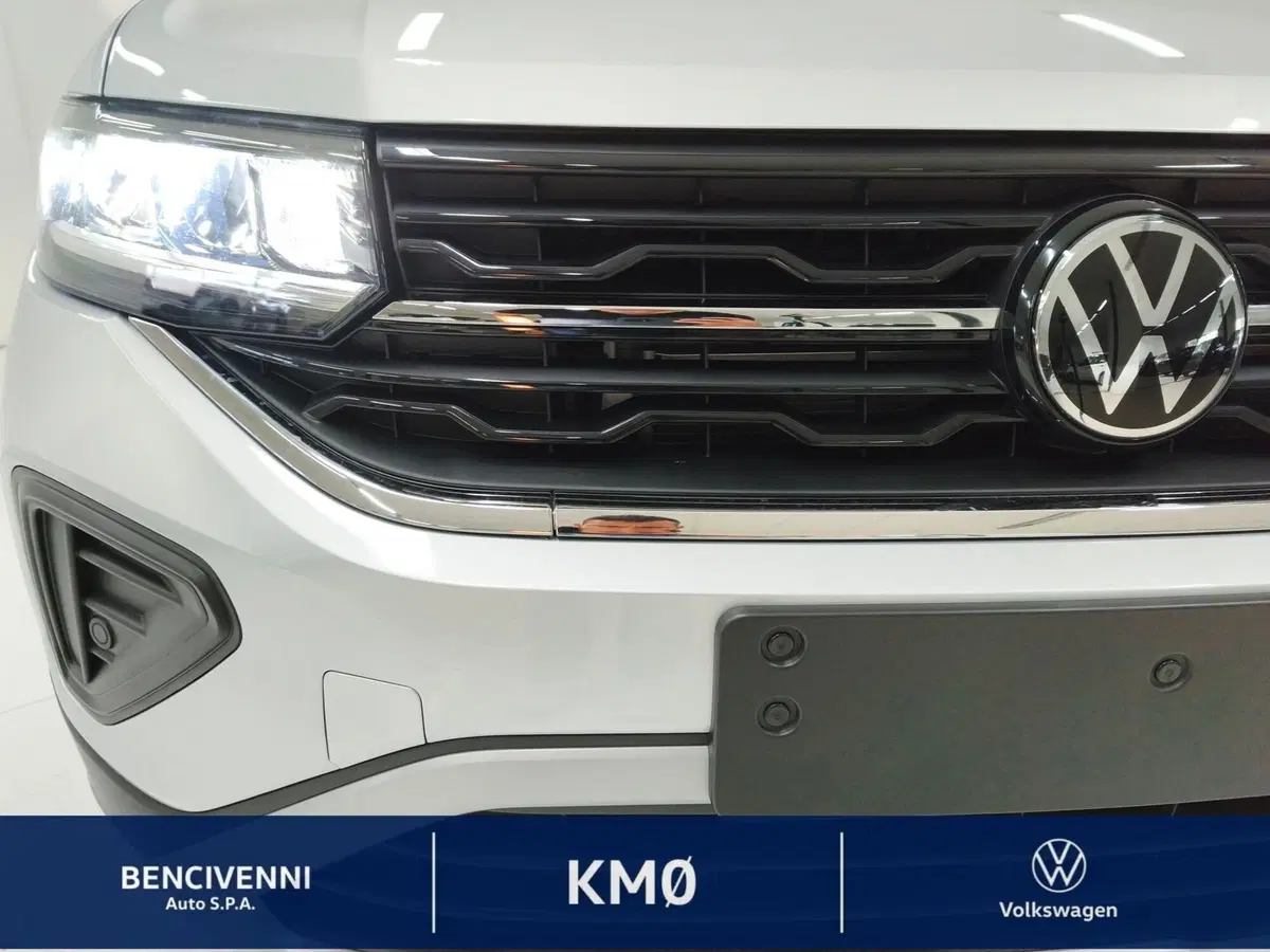 Volkswagen T-Cross nuova a Catanzaro (3)