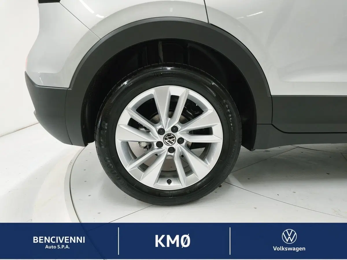 Volkswagen T-Cross nuova a Catanzaro (4)