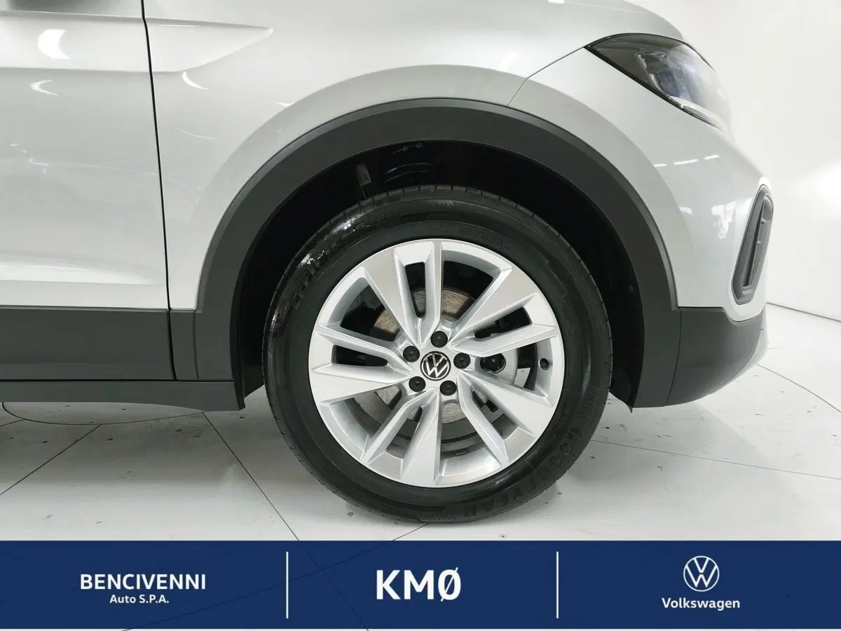 Volkswagen T-Cross nuova a Catanzaro (6)
