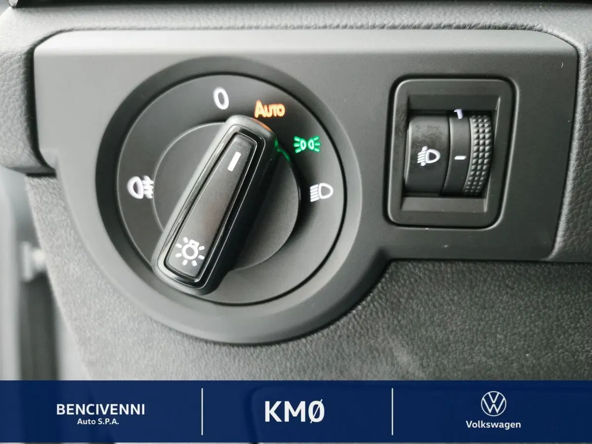 Volkswagen T-Cross nuova a Catanzaro (7)