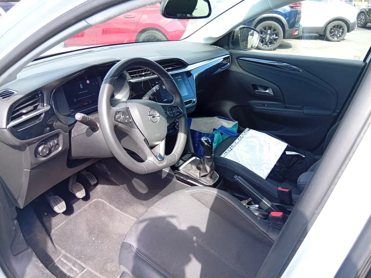 Opel Corsa usata a Catania (15)