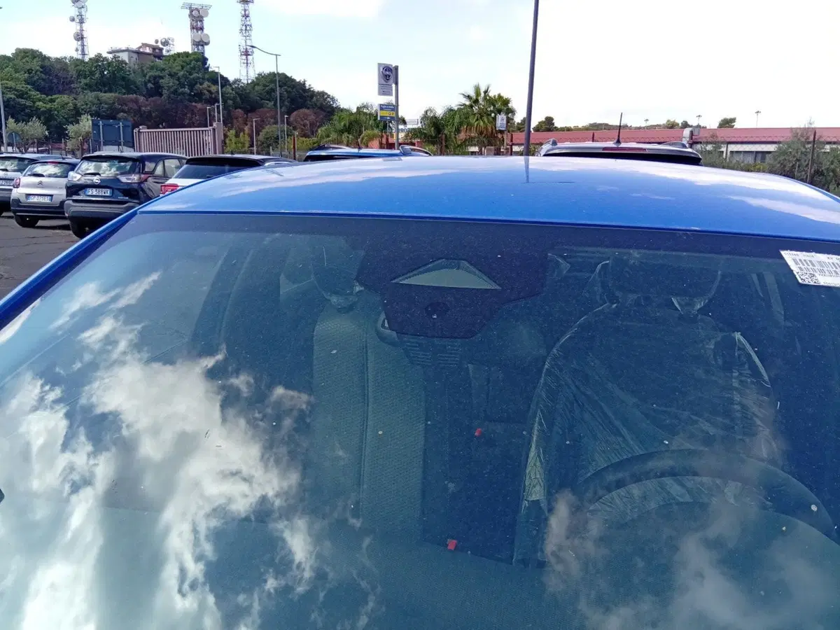 Opel Corsa nuova a Catania (18)