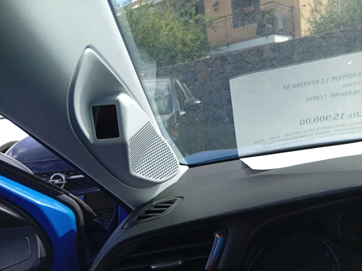 Opel Corsa nuova a Catania (19)