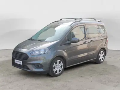 Ford Tourneo Courier 1.0 EcoBoost 100 CV Plus del 2019 usata a Cuneo