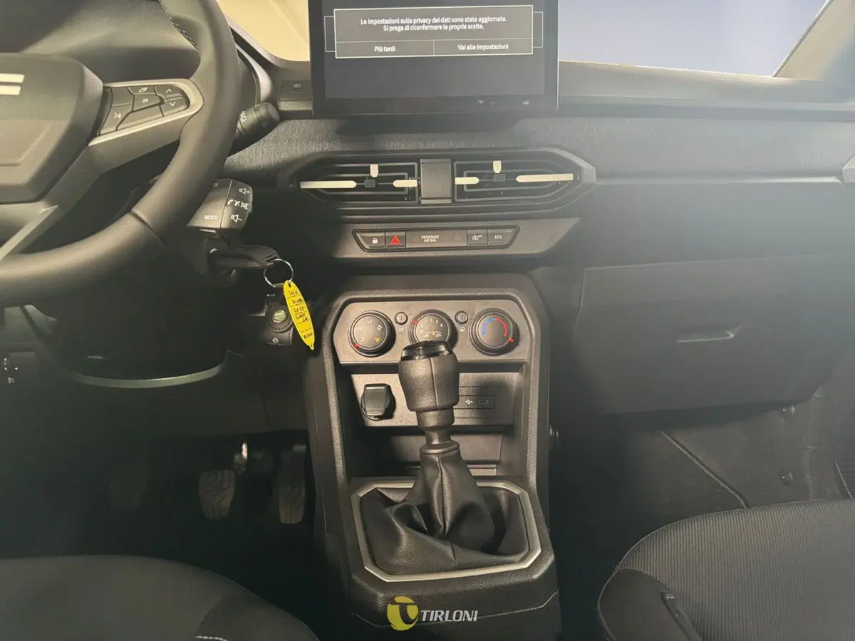Dacia Sandero usata a Milano (9)