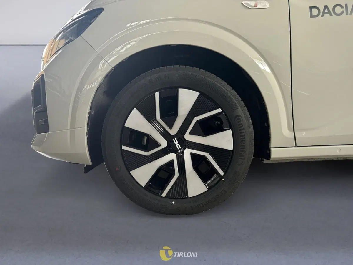 Dacia Sandero usata a Milano (10)