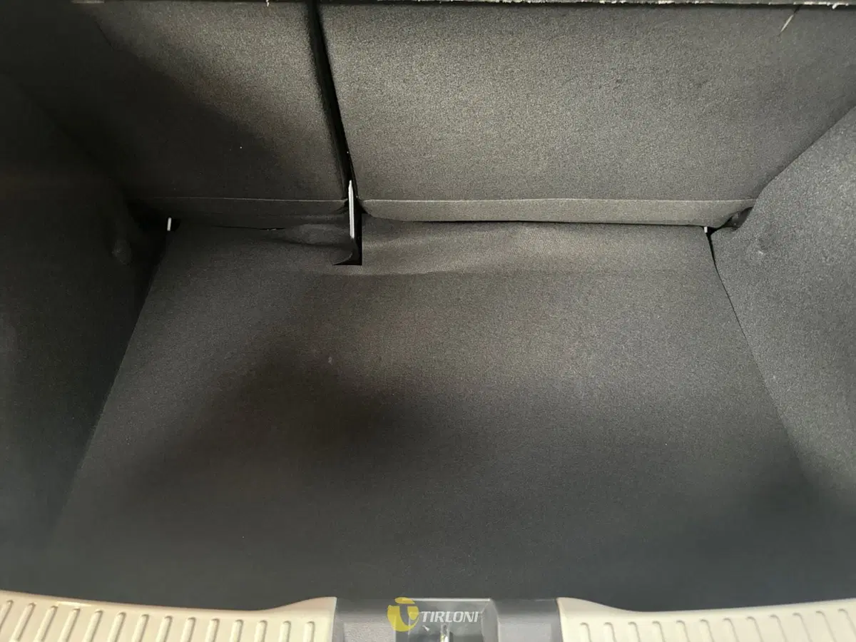 Dacia Sandero usata a Milano (11)