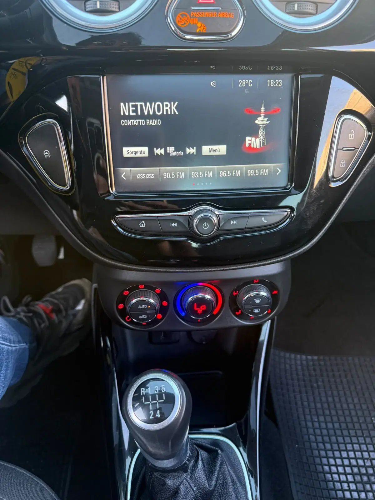 Opel Adam usata a Massa-Carrara (10)