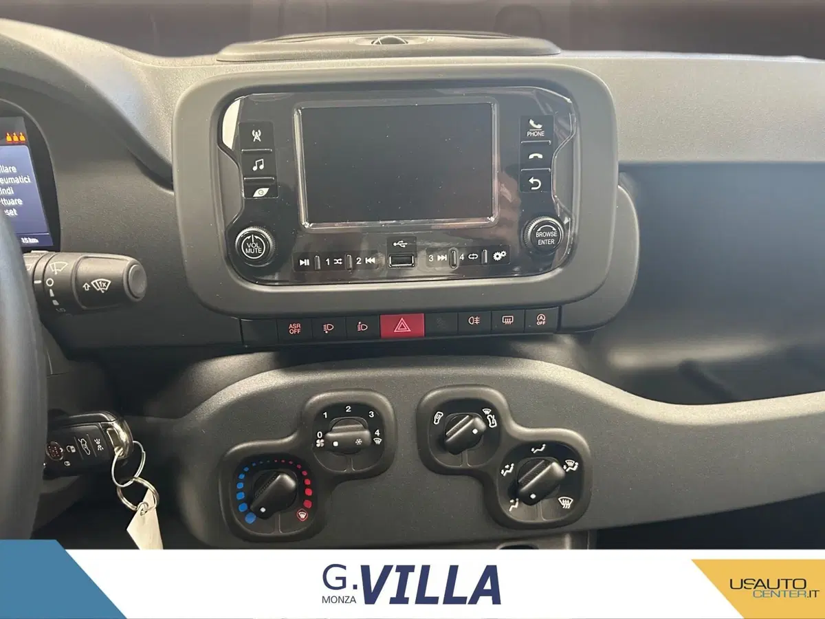 Fiat Panda Cross nuova a Monza e Brianza (7)