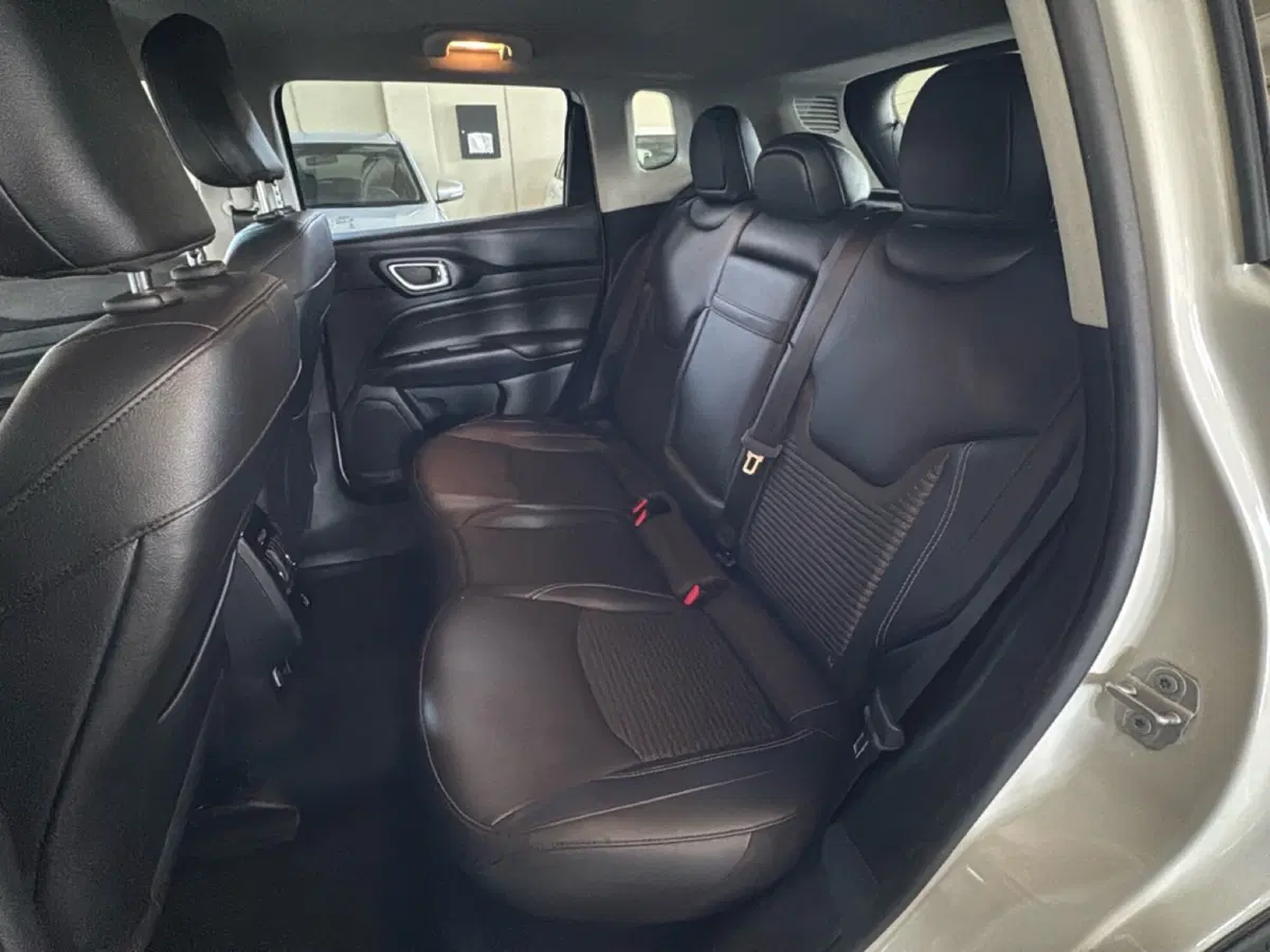 Jeep Compass usata a Brescia (10)