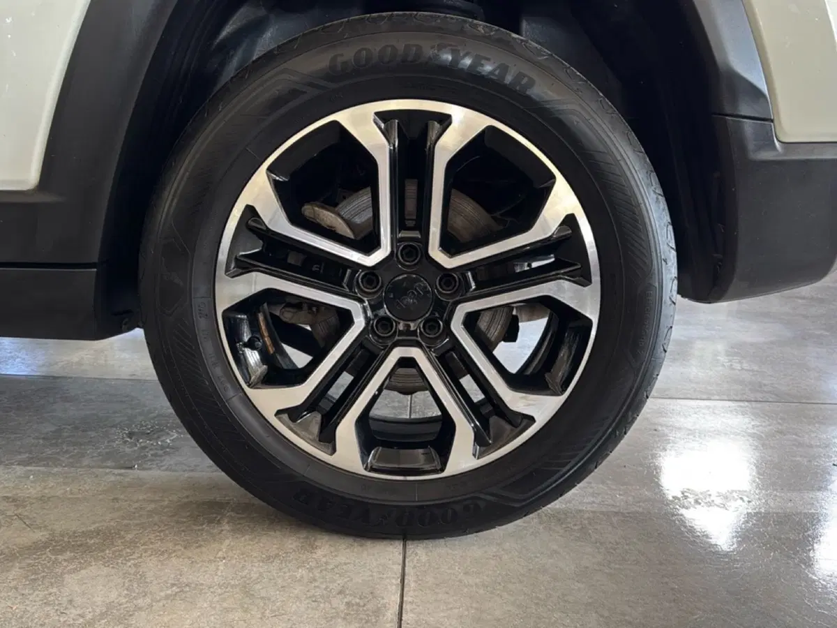 Jeep Compass usata a Brescia (7)