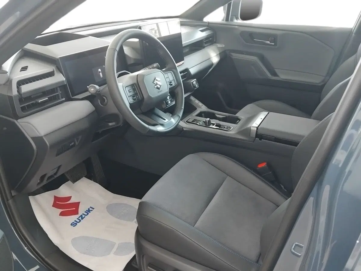 Suzuki Across nuova a Milano (7)