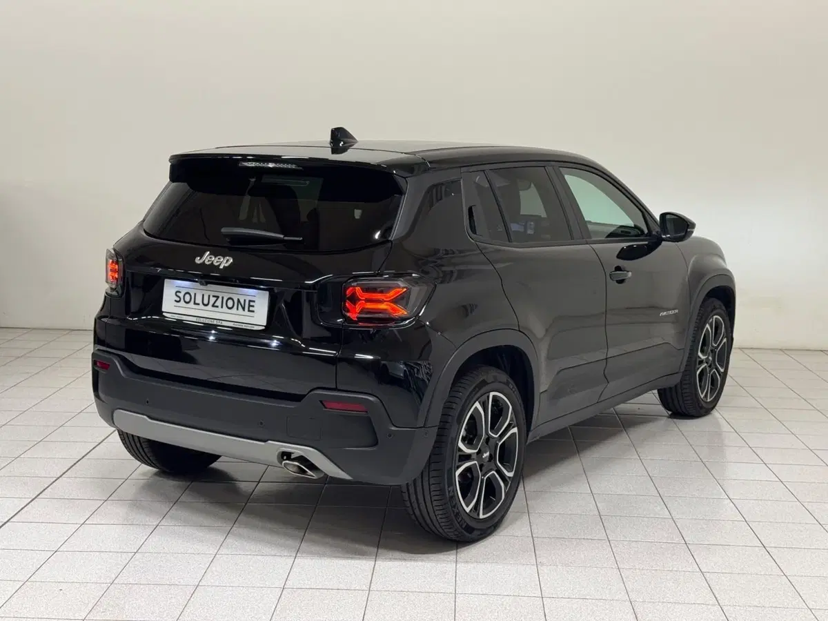 Jeep Avenger usata a Novara