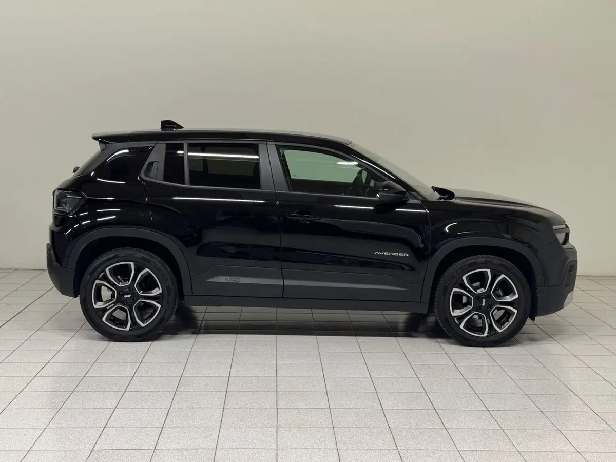Jeep Avenger usata a Novara (3)