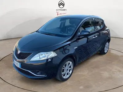 Lancia Ypsilon 1.3 MJT 16V 95 CV 5 porte S&S Gold del 2015 usata a Voghera