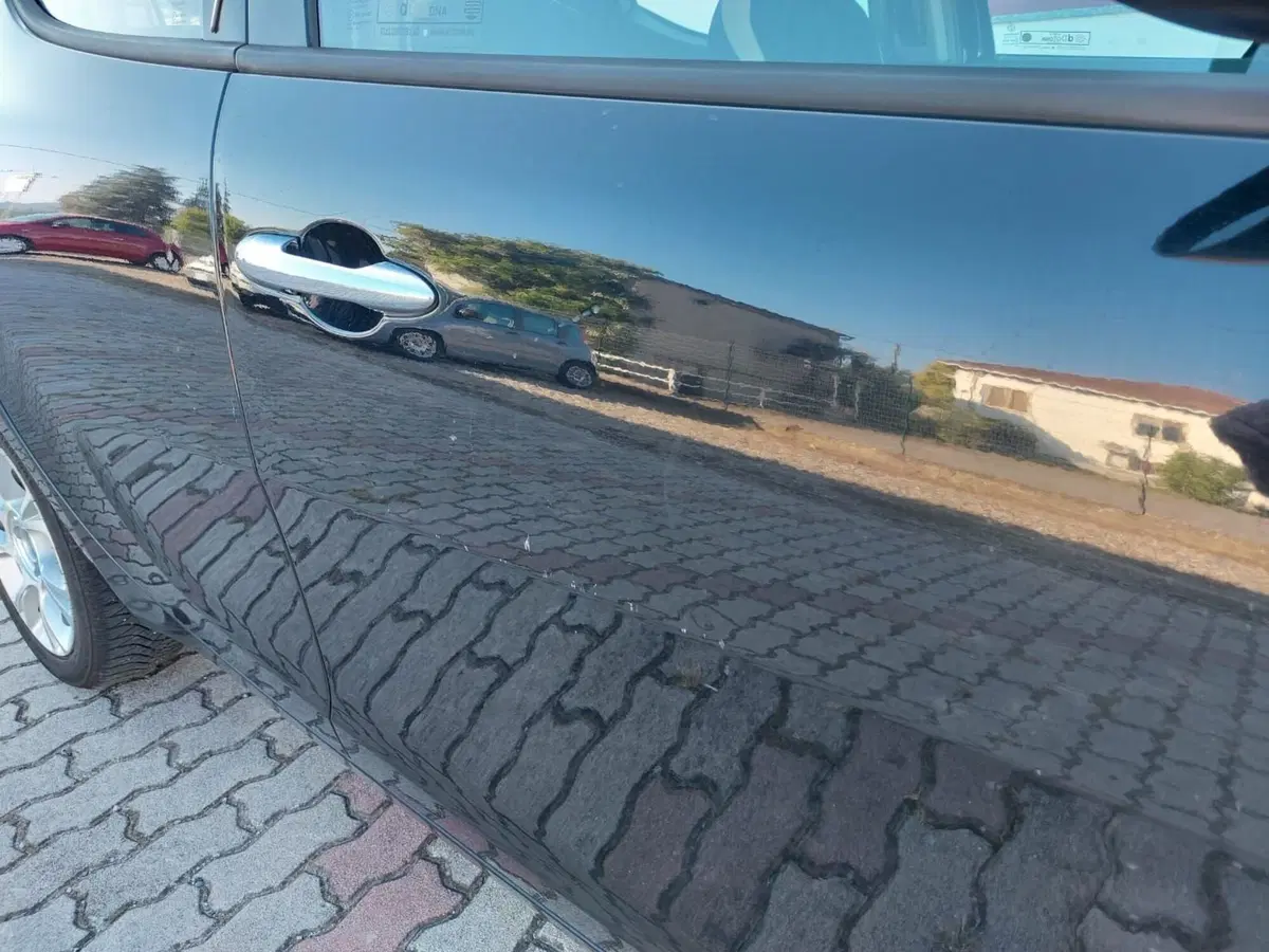 Lancia Ypsilon usata a Pavia (14)