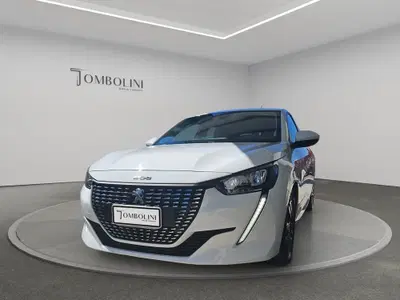 Peugeot 208 PureTech 100 Stop&Start EAT8 5 porte Allure Navi Pack del 2020 usata a Perugia