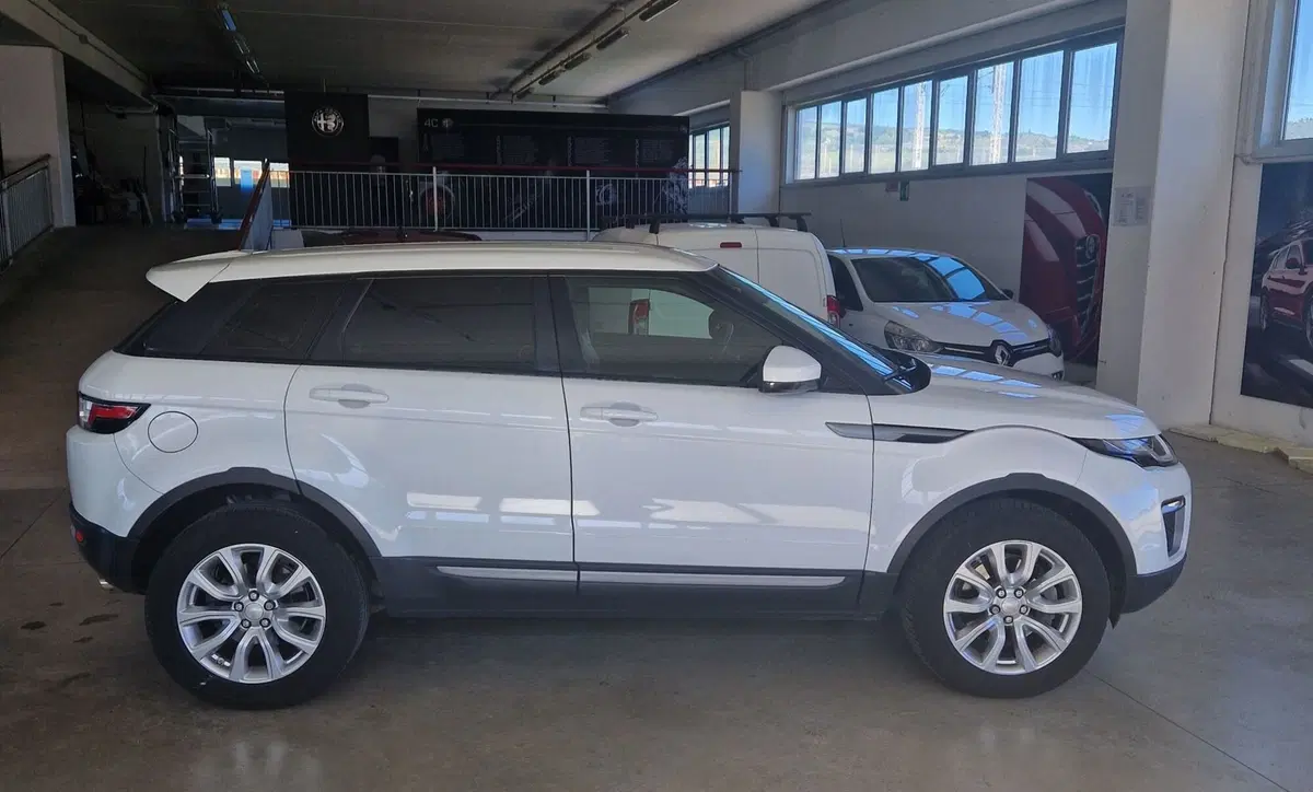 Land Rover Range Rover Evoque usata a Terni (5)