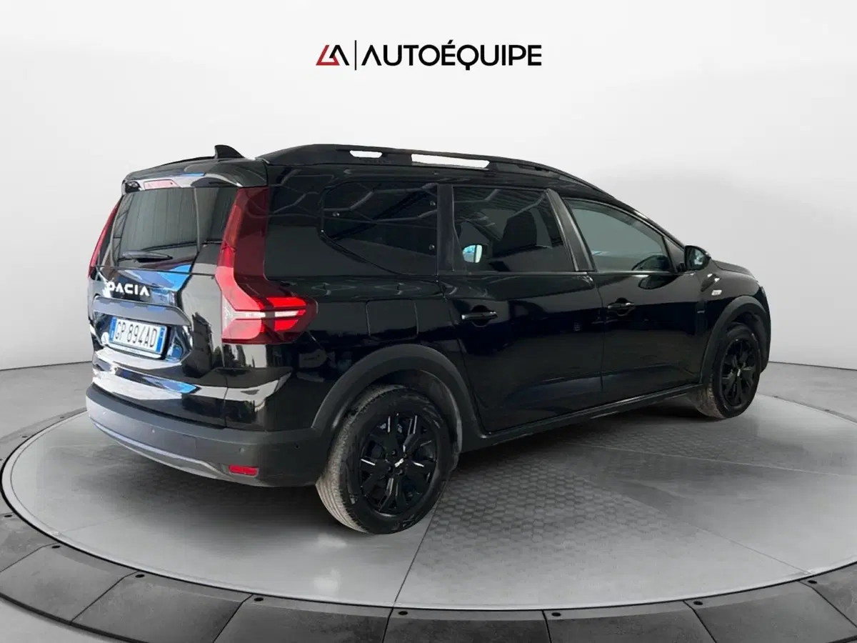 Dacia Jogger usata a Roma (5)