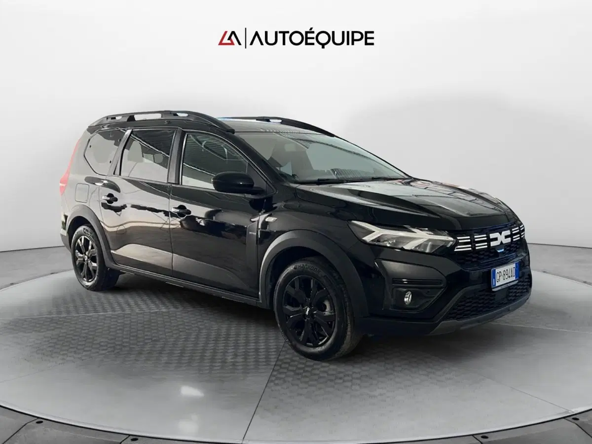 Dacia Jogger usata a Roma (7)