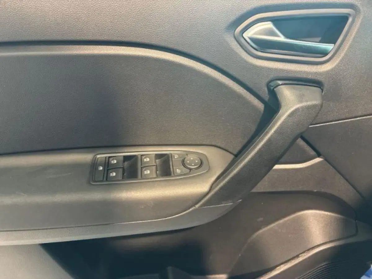 Renault Captur nuova a Ancona (13)