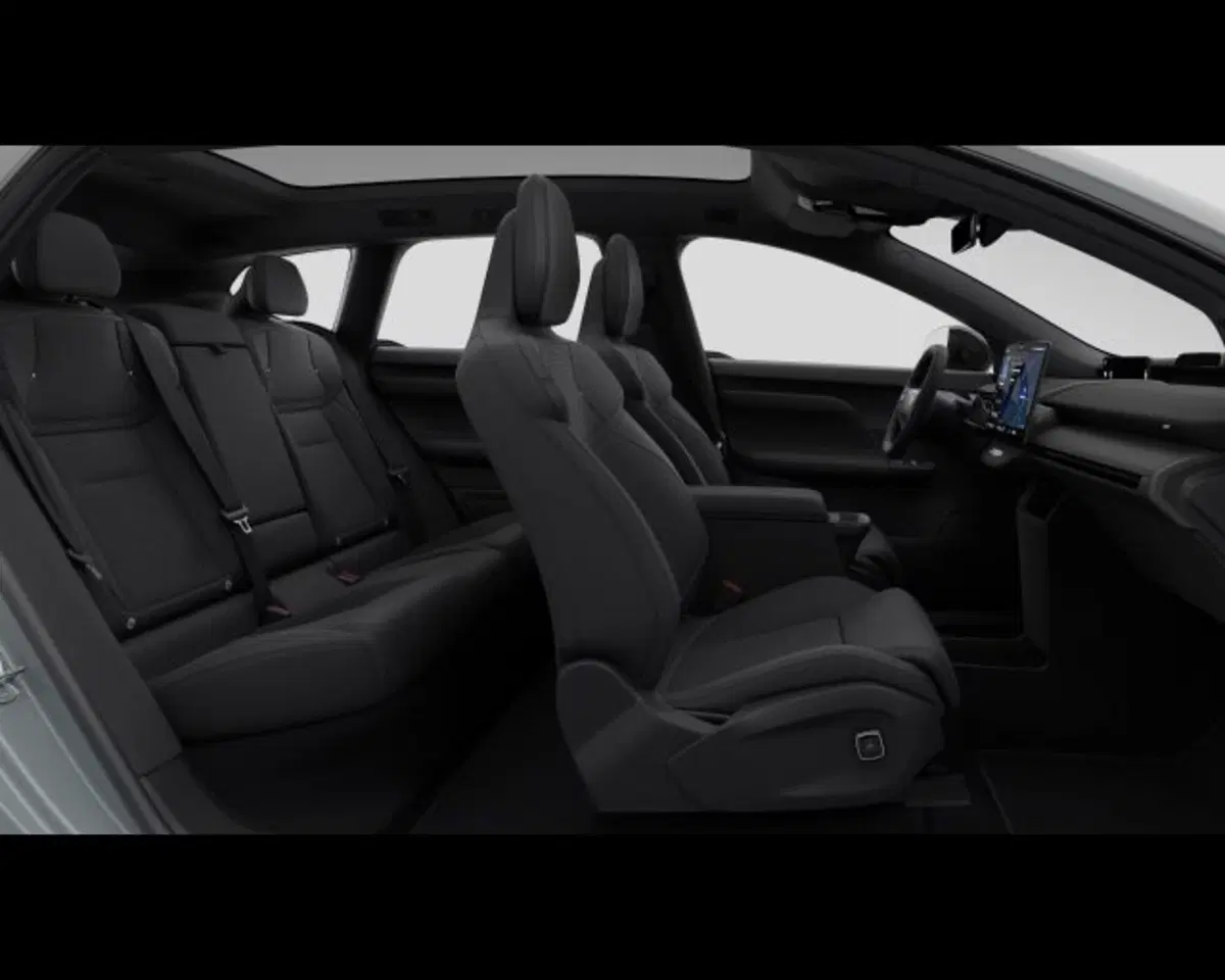 Volvo EX60 nuova a Treviso (14)