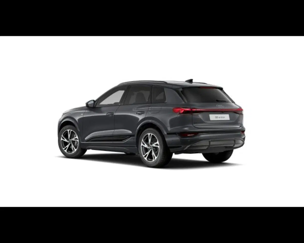 Audi Q6 Sportback nuova a Treviso (5)