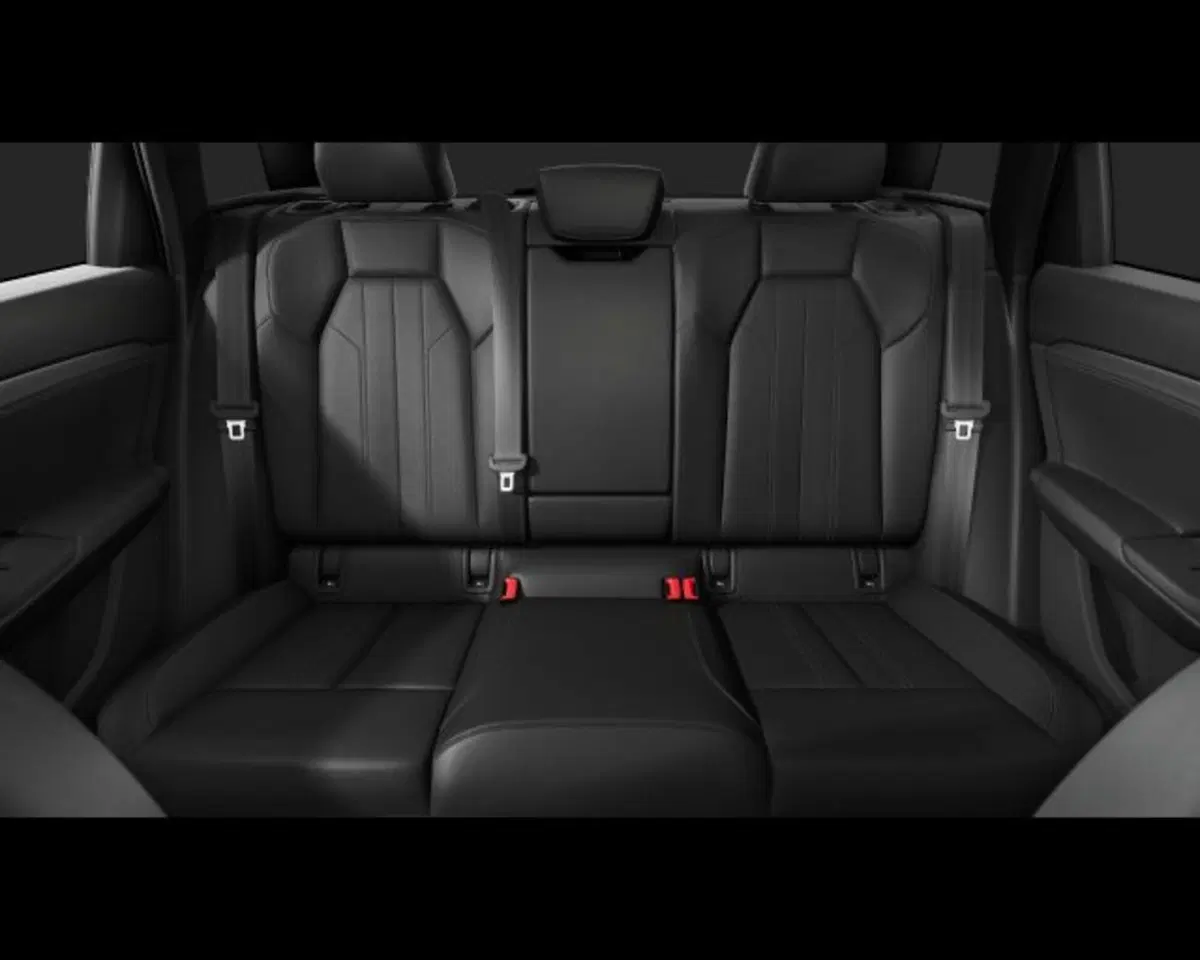 Audi Q6 Sportback nuova a Treviso (9)