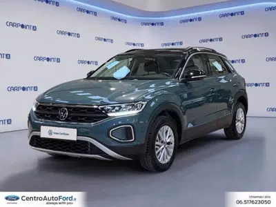 Volkswagen T-Roc 2.0 tdi Life 150cv dsg del 2025 usata a Albano Laziale