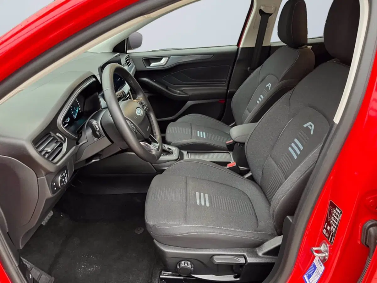 Ford Focus Station Wagon usata a Milano (10)