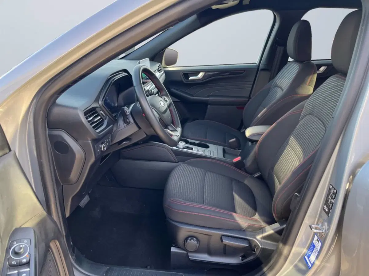 Ford Kuga usata a Milano (10)