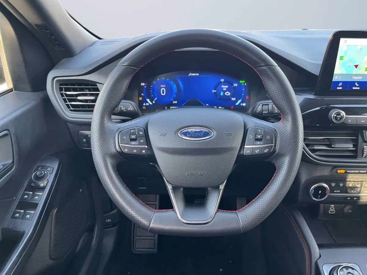 Ford Kuga usata a Milano (13)