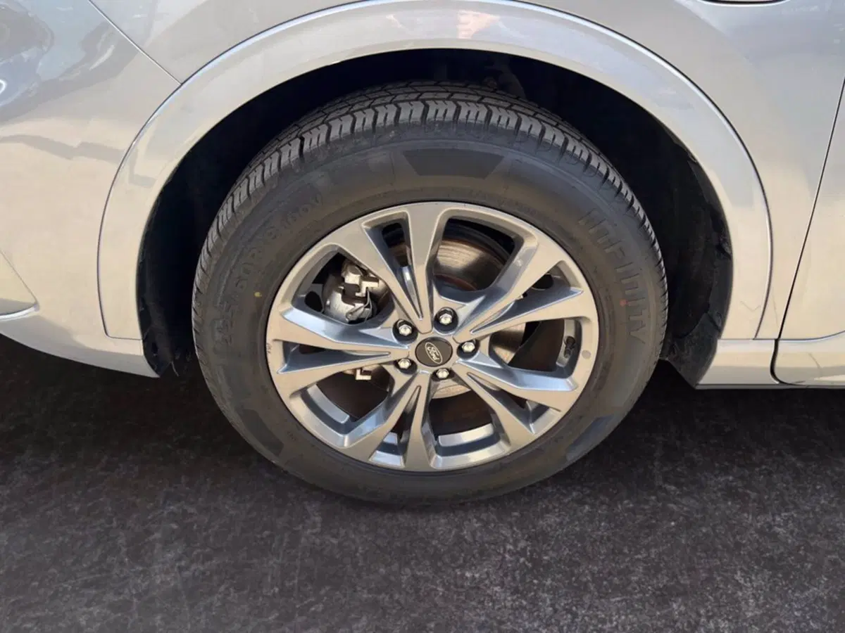Ford Kuga usata a Milano (9)