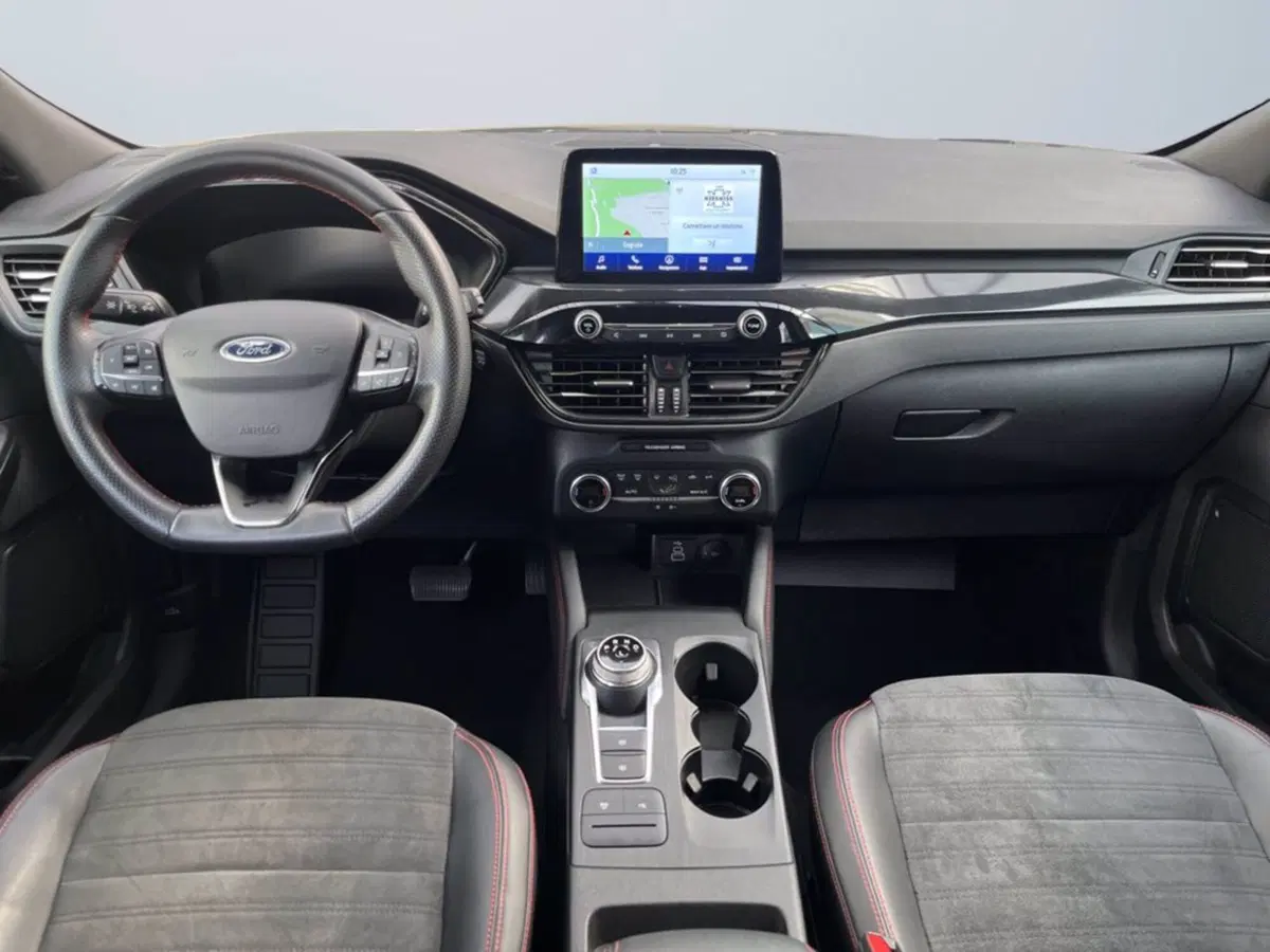 Ford Kuga usata a Milano (11)