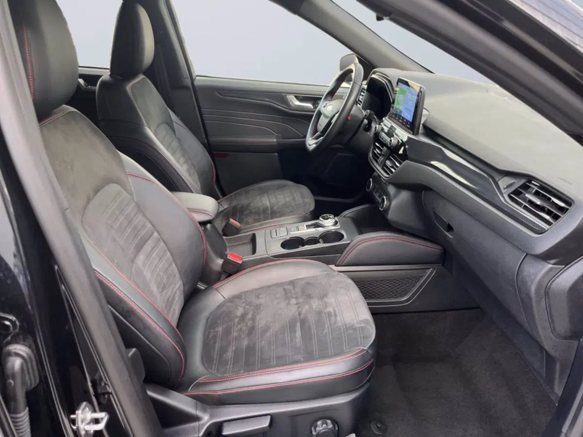 Ford Kuga usata a Milano (15)