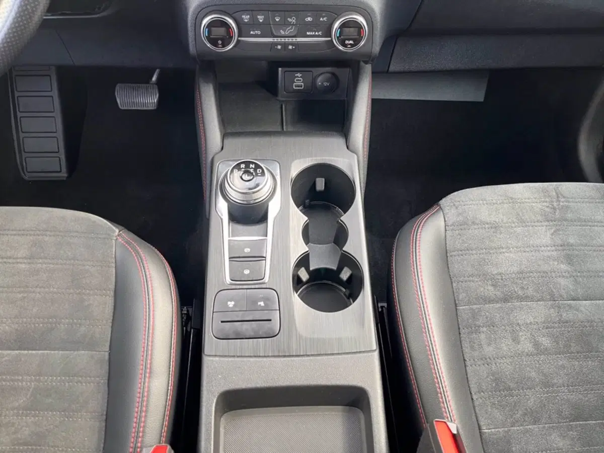 Ford Kuga usata a Milano (16)